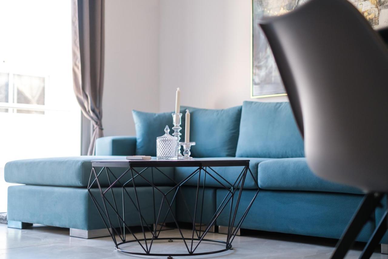 Royal Stay Luxury Homes Пафос Стая снимка
