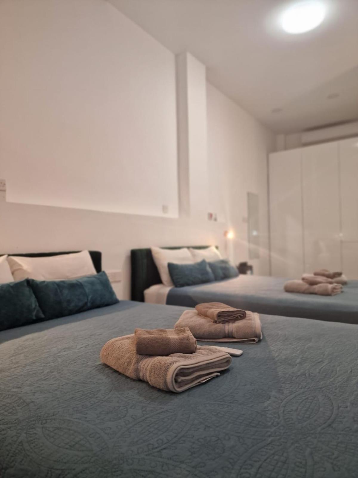 Royal Stay Luxury Homes Пафос Екстериор снимка